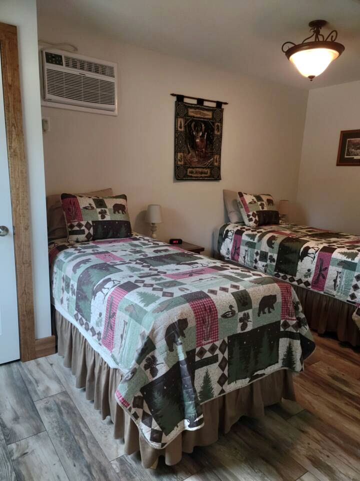 Serene Country Cabin in the Heart of Vermont near the Green Mountains, Perfect for a Weekend in Nature