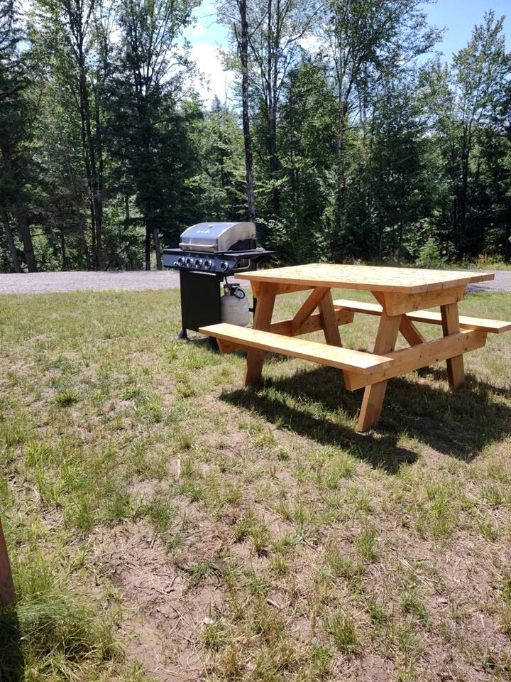 Serene Country Cabin in the Heart of Vermont near the Green Mountains, Perfect for a Weekend in Nature