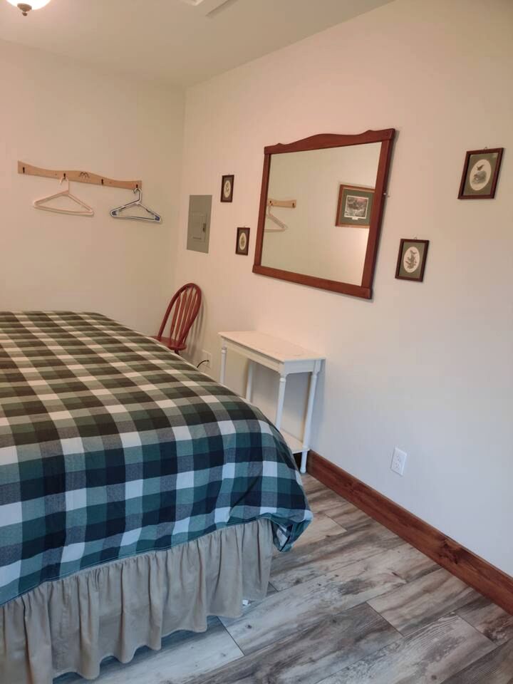 Serene Country Cabin in the Heart of Vermont near the Green Mountains, Perfect for a Weekend in Nature
