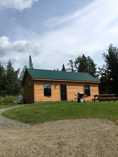 Cabins (United States of America, Hyde Park, Vermont)