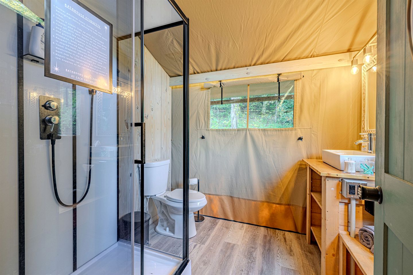 Serene Creekside Safari Tent Retreat near Smoky Mountain in Tennessee