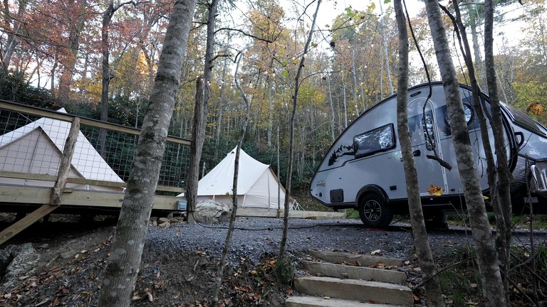 Bell Tents (United States of America, Waynesville, North Carolina)