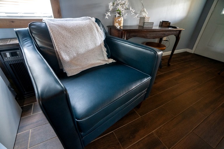 Cabins (United States of America, Creal Spring, Illinois)