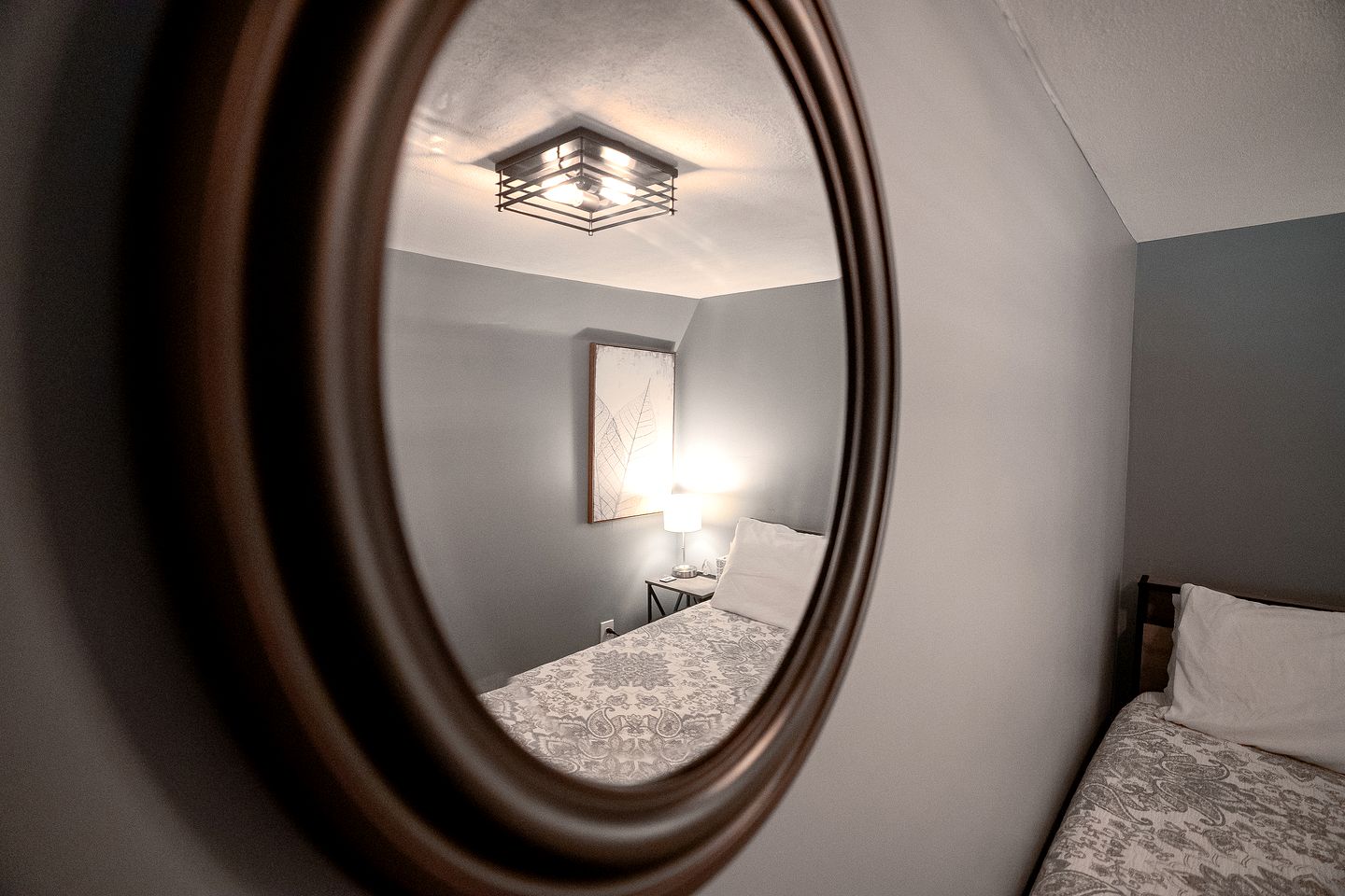 Serene Loft Cabin with Outdoor Grill and Fire Pit in Creal Springs, Illinois