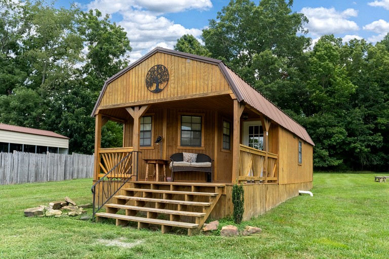 Cabins (United States of America, Creal Spring, Illinois)