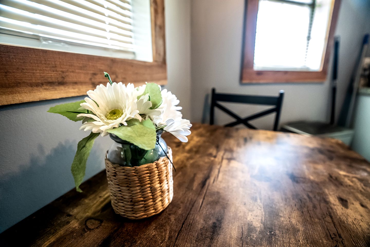 Serene Loft Cabin with Outdoor Grill and Fire Pit in Creal Springs, Illinois
