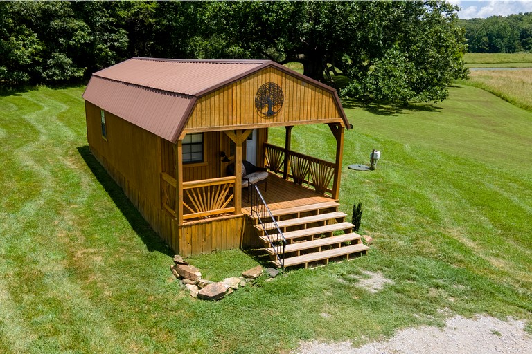 Cabins (United States of America, Creal Spring, Illinois)