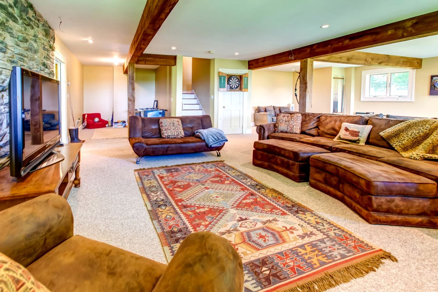 Serene Mountainside Retreat with Panoramic Views & Game Room in Bovina, New York