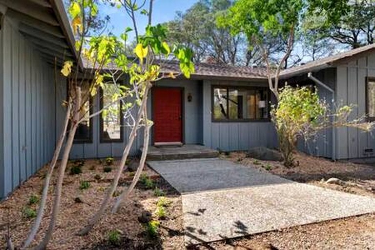 Vacation Rentals (United States of America, Rough and Ready, California)