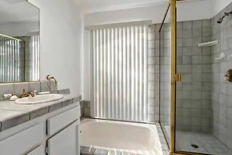 Vacation Rentals (United States of America, Rough and Ready, California)