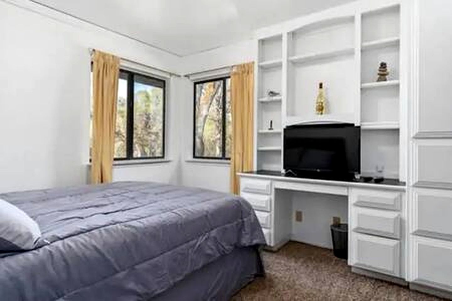 Your Perfect Getaway in Rough and Ready, CA