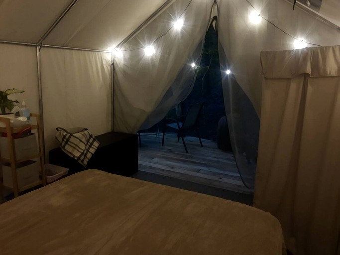 Safari Tents (United States of America, Grandview, Tennessee)