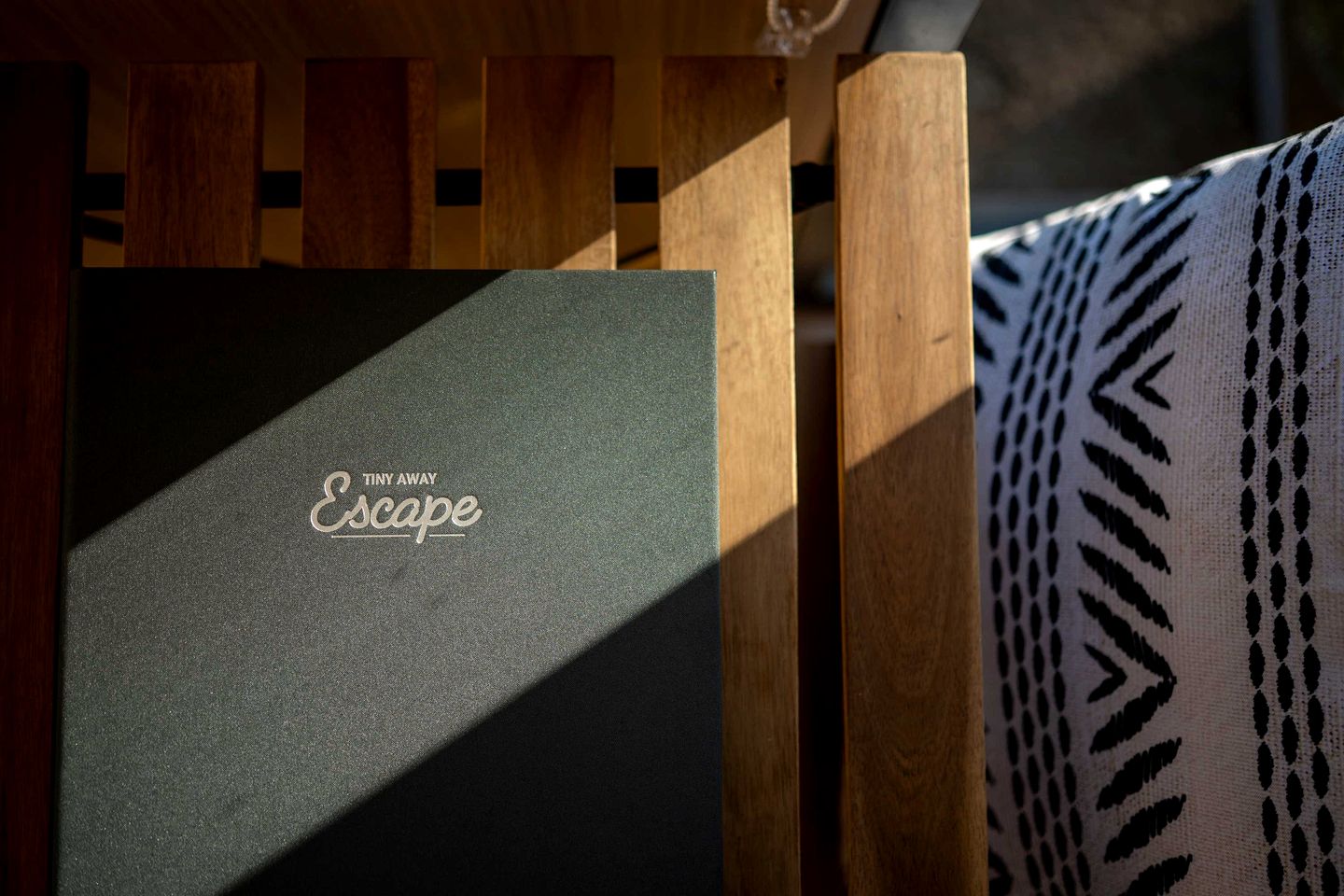 Serene Tiny Home Farm Stay with Creek Views near Toowoomba, Withcott QLD