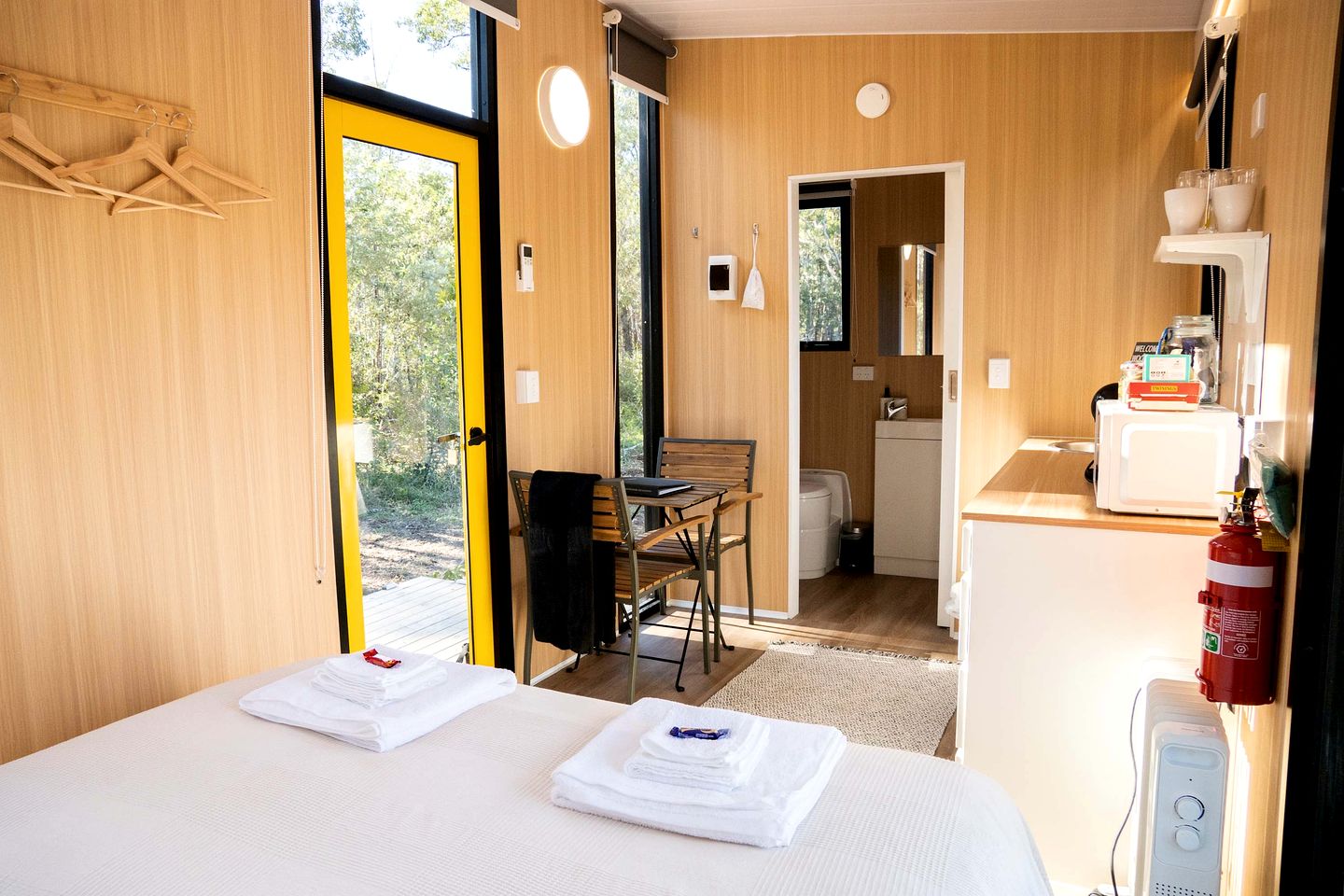 Serene Tiny Home Retreat with Wildlife Farm Stay Near Hervey Bay, Queensland