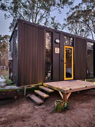 Tiny Houses (Australia, Howard, Queensland)