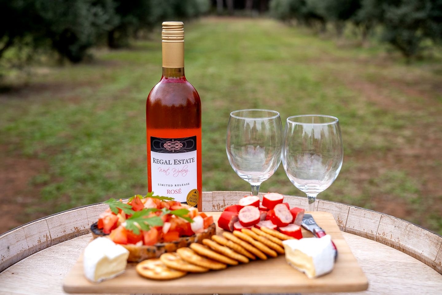 Serene Tiny House with Amazing Countryside Landscapes in New South Wales