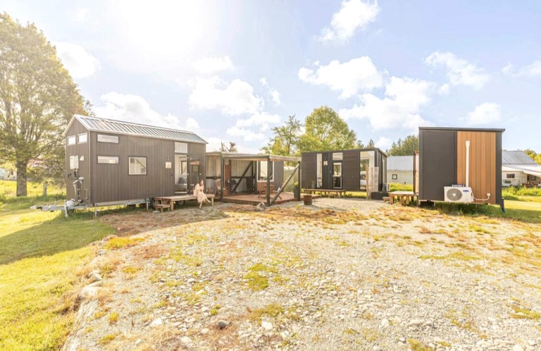 Tiny Houses (New Zealand, Hokitika, South Island)