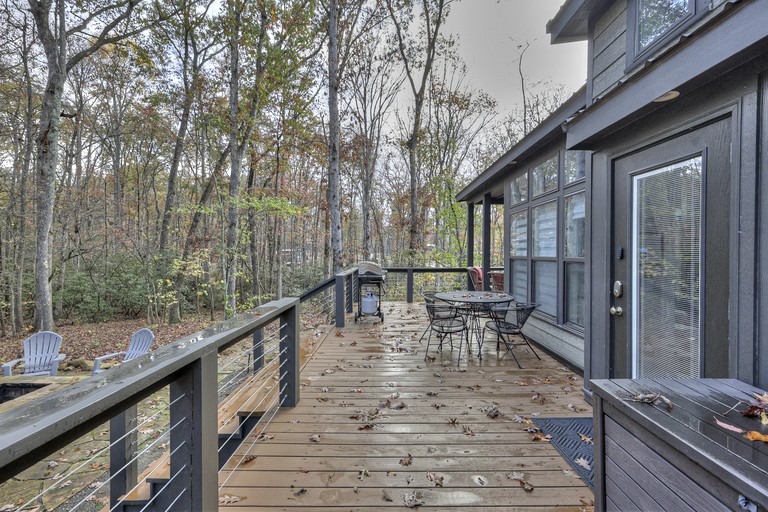 Cabins (United States of America, Tracy City, Tennessee)