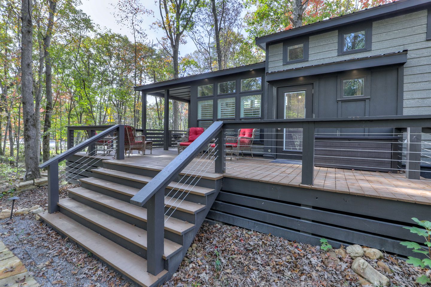 Serene Tiny Retreat with Amazing Hiking Trails in Tennessee