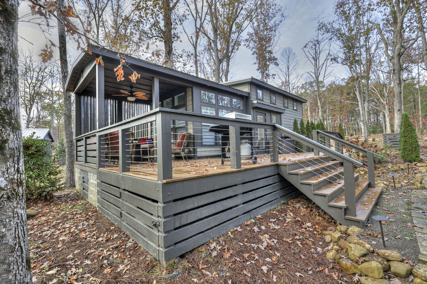 Serene Tiny Retreat with Amazing Hiking Trails in Tennessee