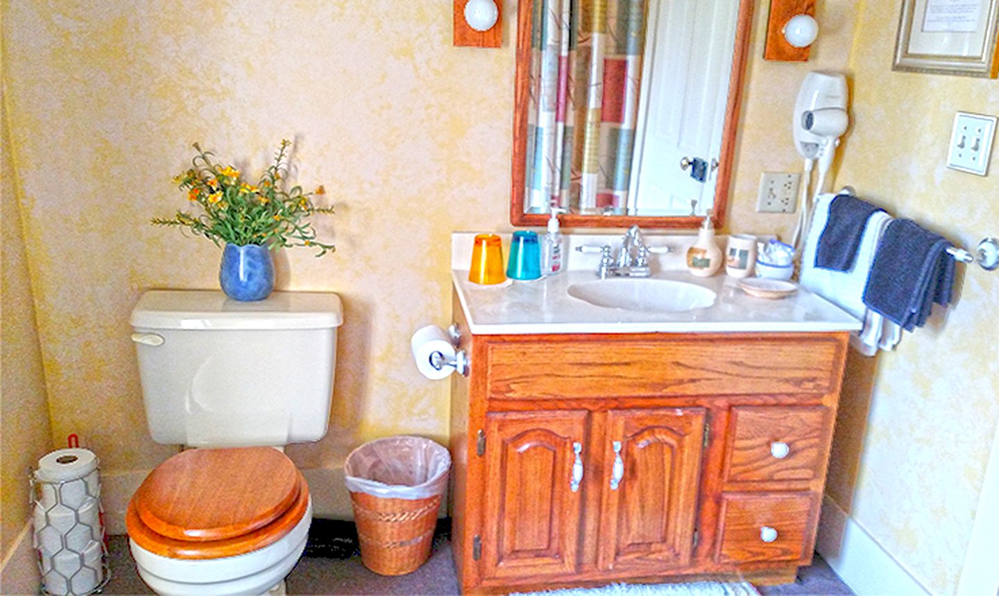 Charming Vacation Rental near Worlds End State Park in Pennsylvania