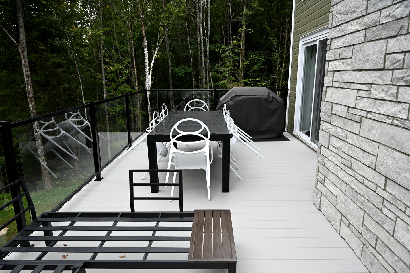 Hot Tub Paradise: Reconnect with Nature at this Rental in Saint Come, Quebec