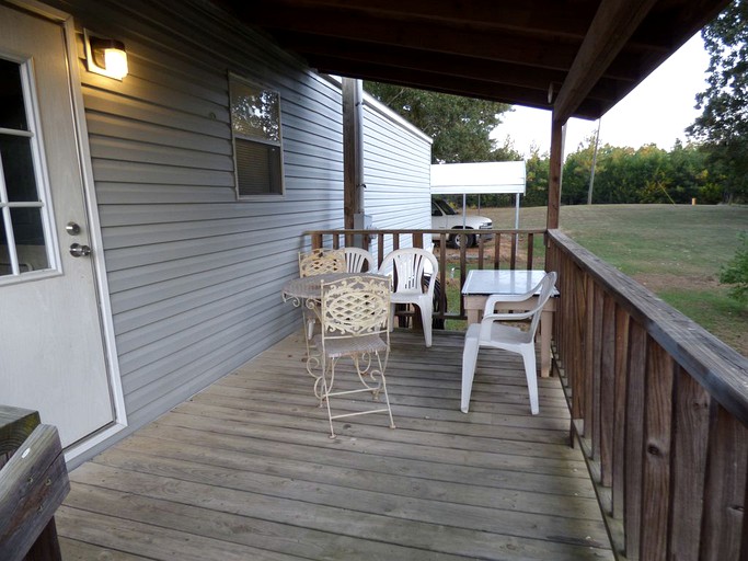 Cabins (Crawford, Mississippi, United States)