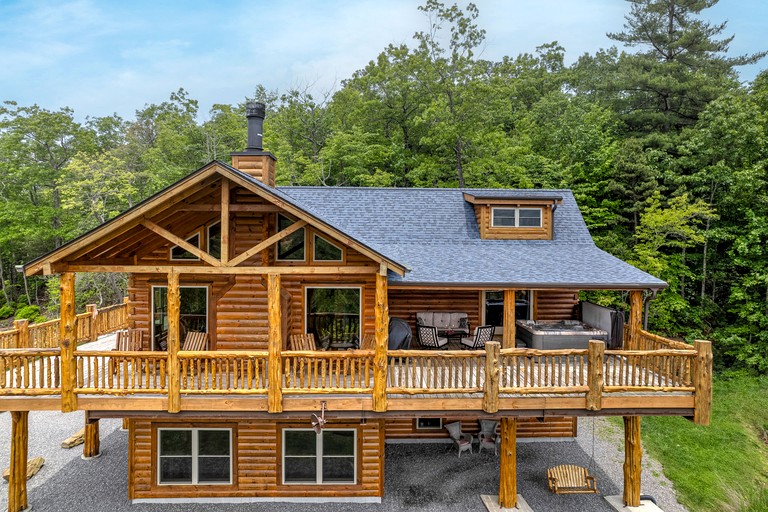 Cabins (United States of America, Black Mountain, North Carolina)