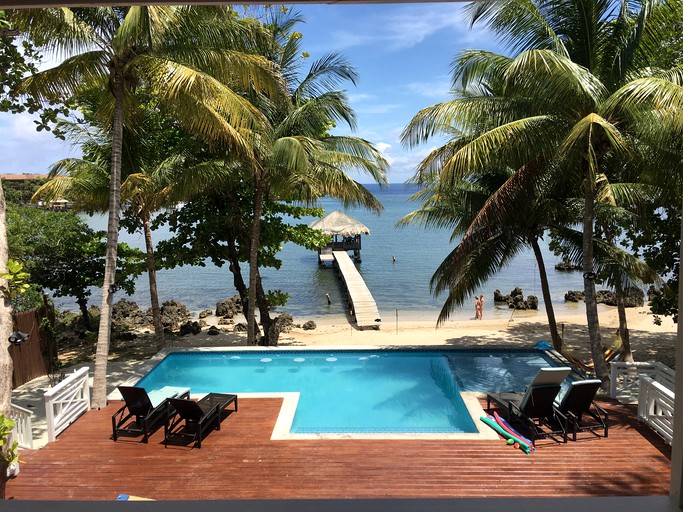 Beach Houses (Roatan, Islas de la Bahía, Honduras)