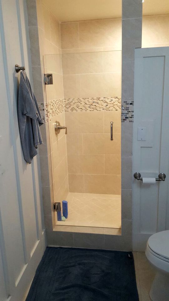 Luxury Beachfront Vacation Rental with Private Pool in West End, Honduras