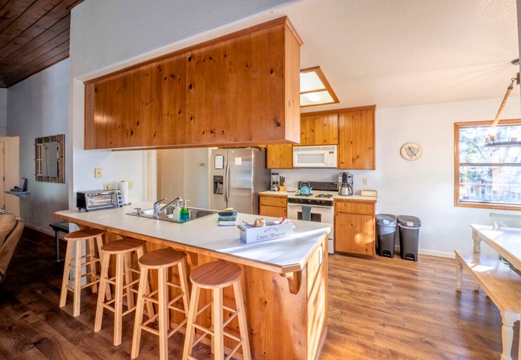 Cabins (United States of America, Twain Harte, California)