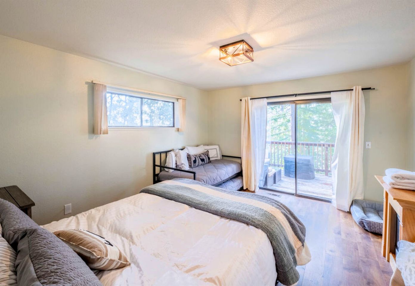 Enjoyable Cabin with Fireplace and Foosball in Twain Harte, California