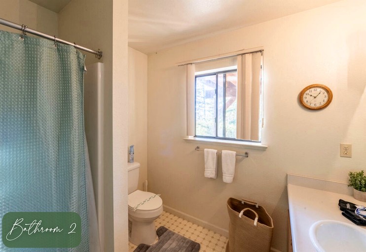 Cabins (United States of America, Twain Harte, California)