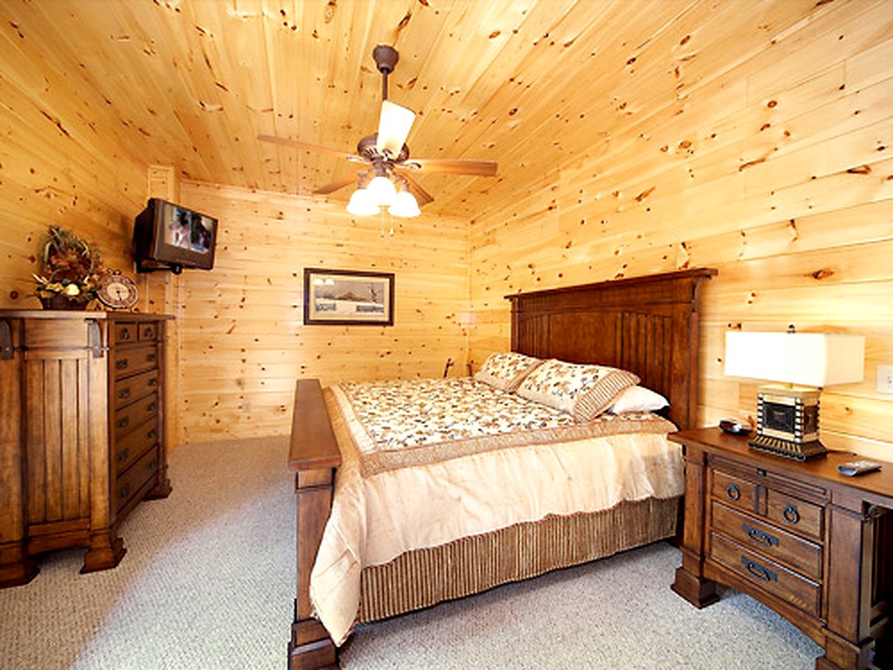 Fantastic Cabin Rental with a Games Room for Family Getaways in the Smokies