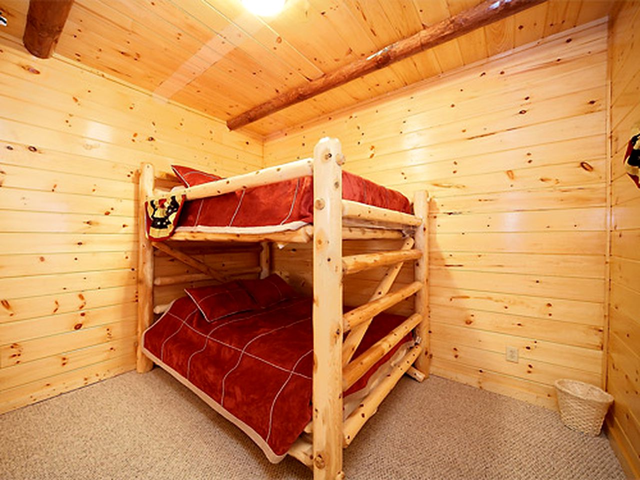 Fantastic Cabin Rental with a Games Room for Family Getaways in the Smokies