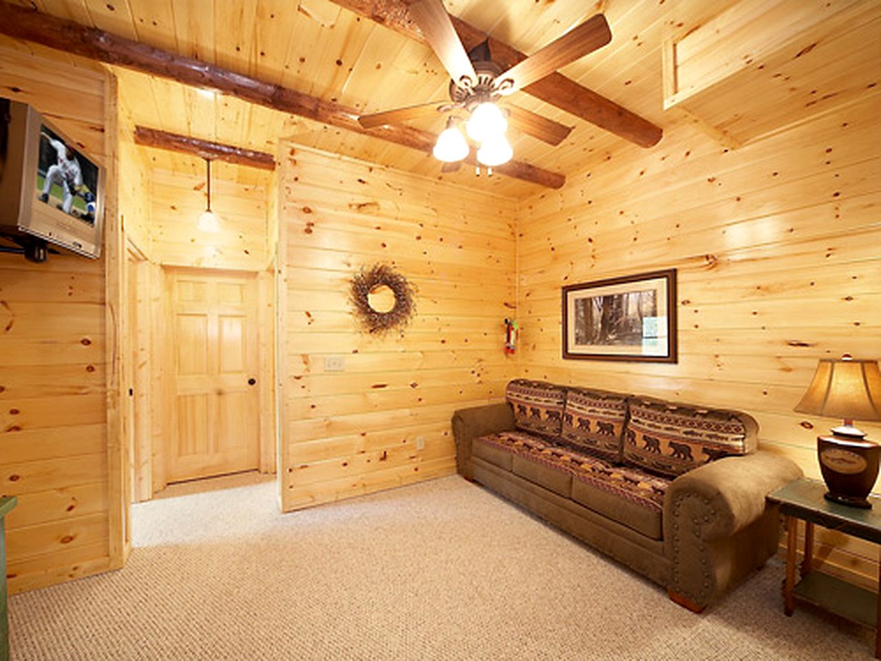 Fantastic Cabin Rental with a Games Room for Family Getaways in the Smokies