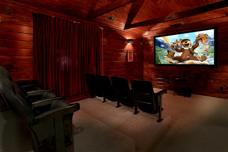 Cabins (United States, Gatlinburg, Tennessee)