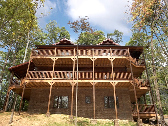 Cabins (United States, Gatlinburg, Tennessee)