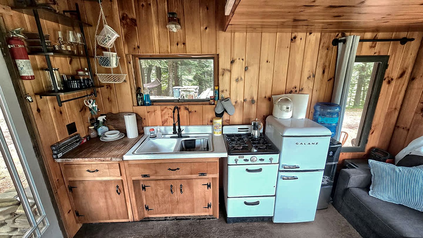 Secluded Luxury Dome with Private Pond & Kayaks near Tug Hill Vineyards, Upstate NY