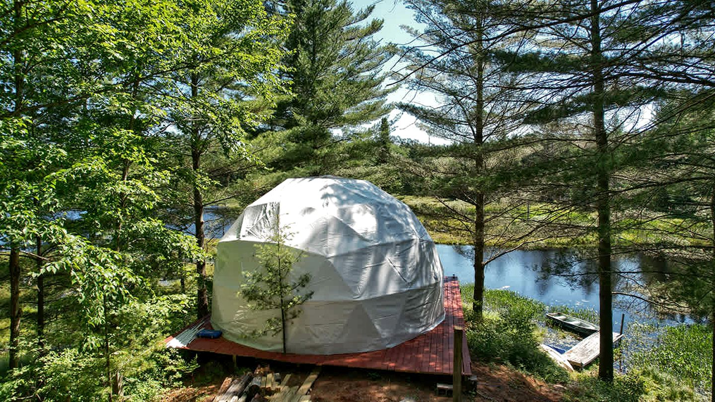 Secluded Luxury Dome with Private Pond & Kayaks near Tug Hill Vineyards, Upstate NY