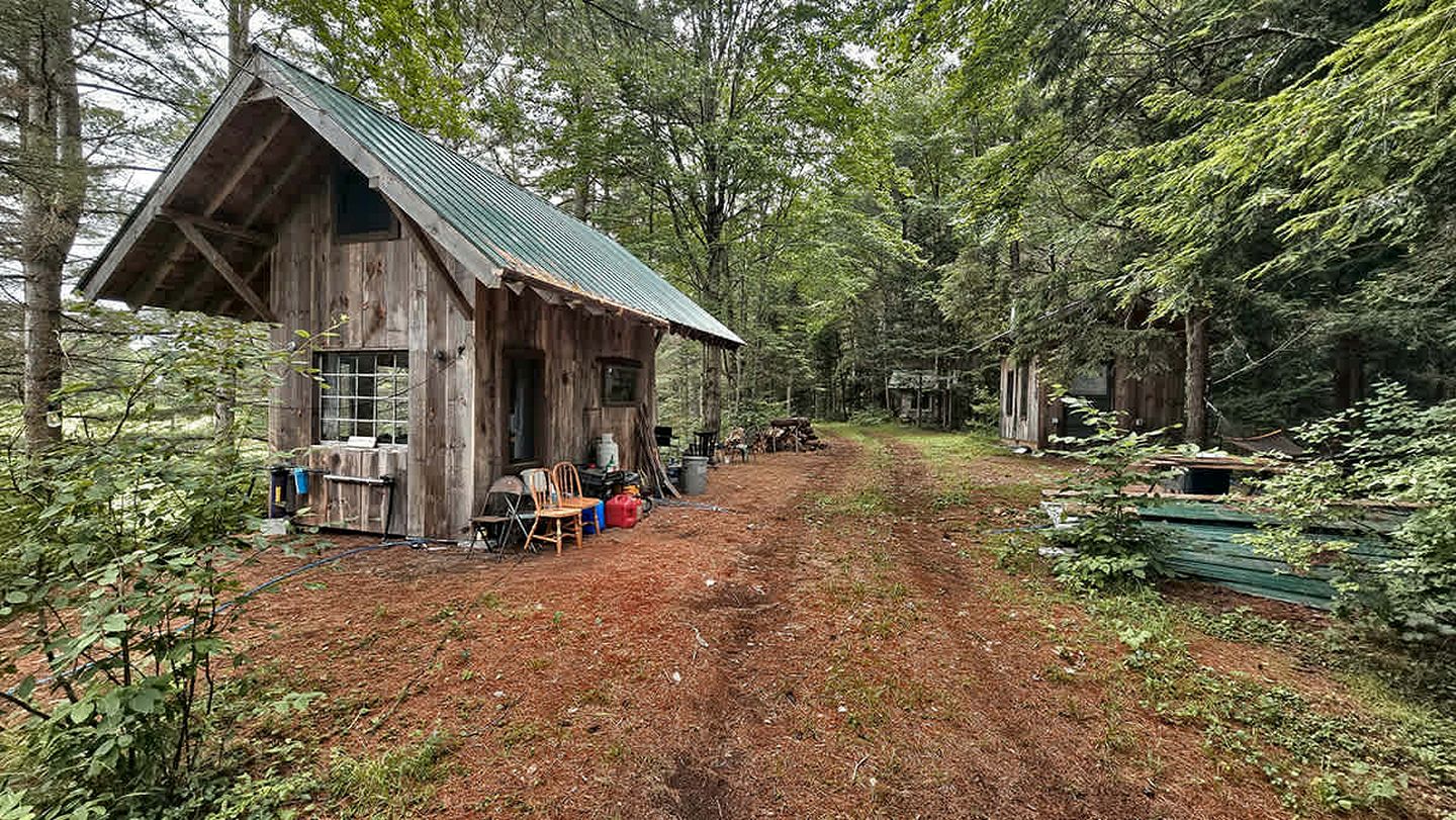 Secluded Luxury Dome with Private Pond & Kayaks near Tug Hill Vineyards, Upstate NY