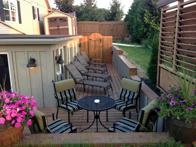 Nature Lodges (Ancaster, Ontario, Canada)