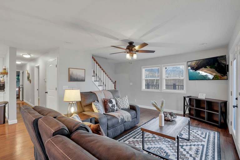 Cabins (United States of America, Sugar Grove, Ohio)