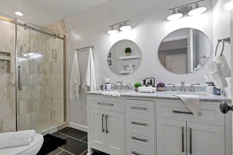 Cabins (United States of America, Sugar Grove, Ohio)