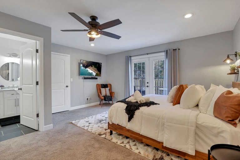 Cabins (United States of America, Sugar Grove, Ohio)