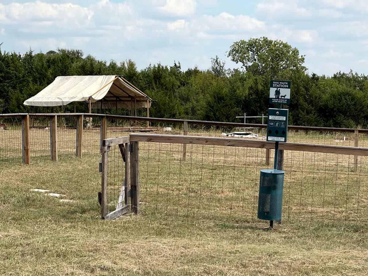 Relaxing Glamping Tent Retreat with Cozy Comforts Near Denison, Texas