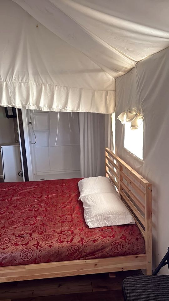 Peaceful Glamping Tent with Fire Pit & BBQ Grill Near Lake Texoma, Denison, Texas