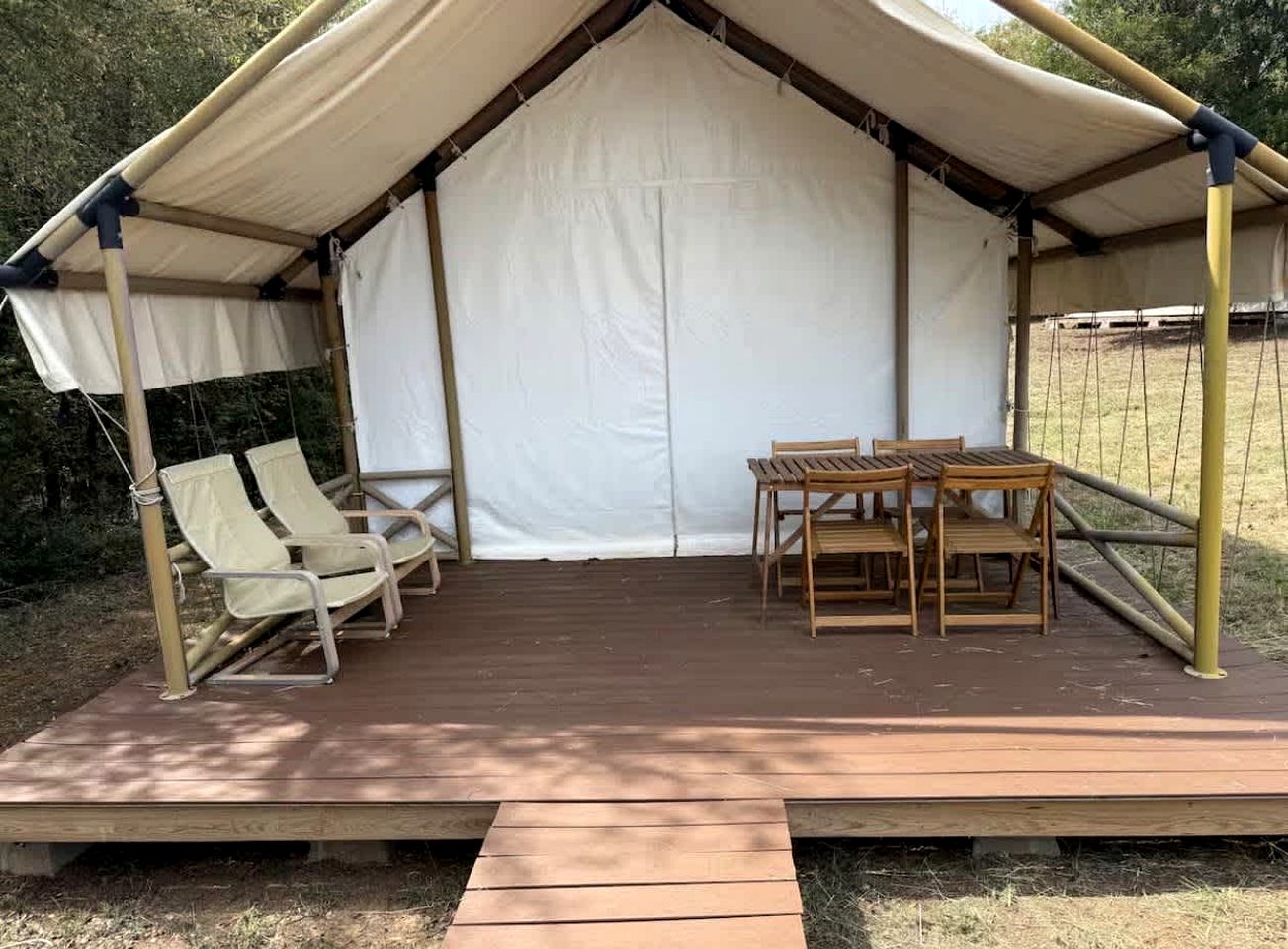 Serene Glamping Tent with Fire Pit & BBQ Grill Near Denison, Texas