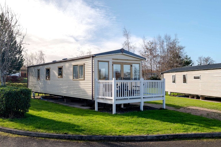 Relaxing Caravan Retreat with Family-Friendly Facilities in Scotland, United Kingdom