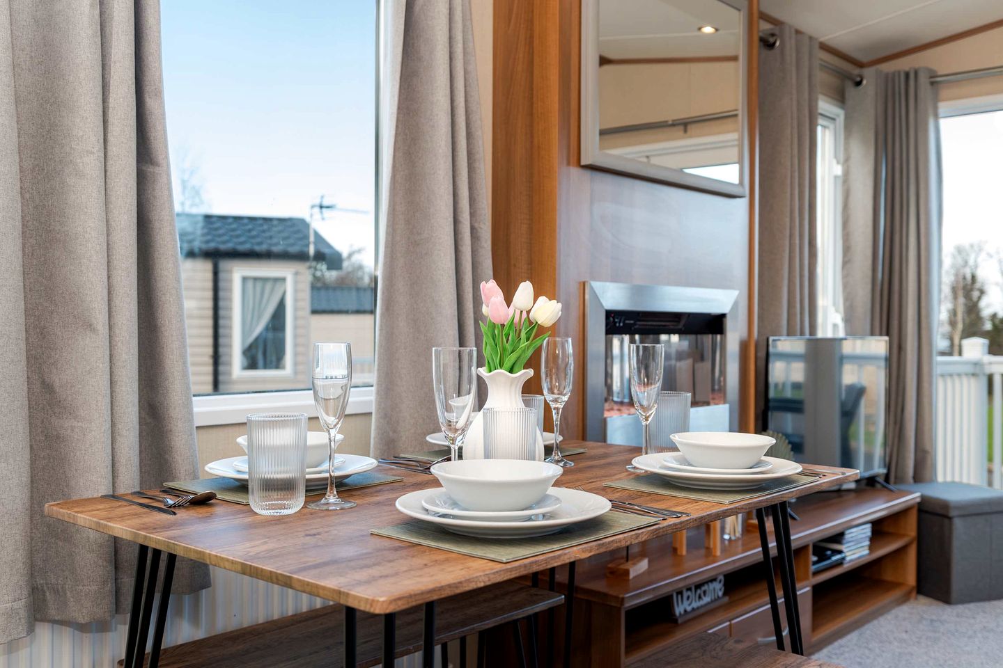 Relaxing Caravan Retreat with Family-Friendly Facilities in Scotland, United Kingdom